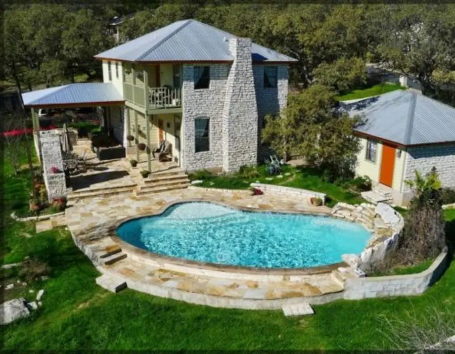 Durable metal roofing option in San Antonio
