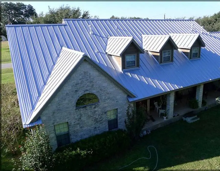 Roof Installer in San Antonio